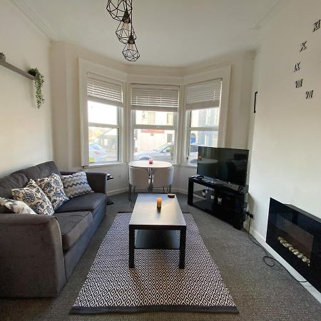 Cheap & Cheerful Apartment Near Bangor Marina מראה חיצוני תמונה