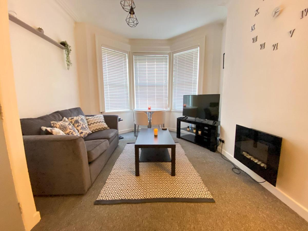Cheap & Cheerful Apartment Near Bangor Marina מראה חיצוני תמונה
