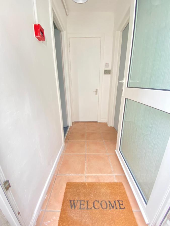 Cheap & Cheerful Apartment Near Bangor Marina מראה חיצוני תמונה